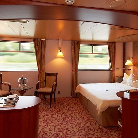Knm Ms Switzerland I - Dusseldorf Hotell Exteriör bild