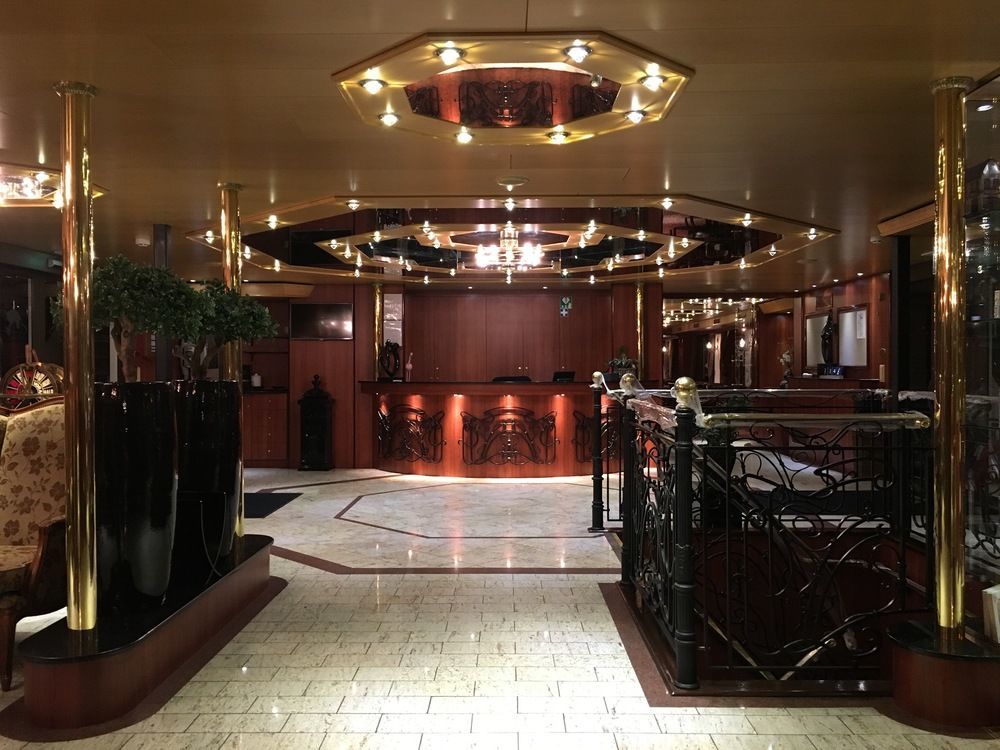 Knm Ms Switzerland I - Dusseldorf Hotell Exteriör bild