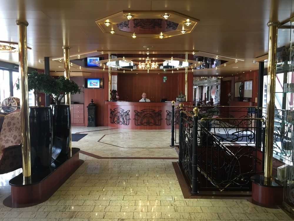 Knm Ms Switzerland I - Dusseldorf Hotell Exteriör bild
