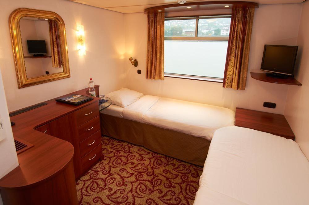Knm Ms Switzerland I - Dusseldorf Hotell Exteriör bild