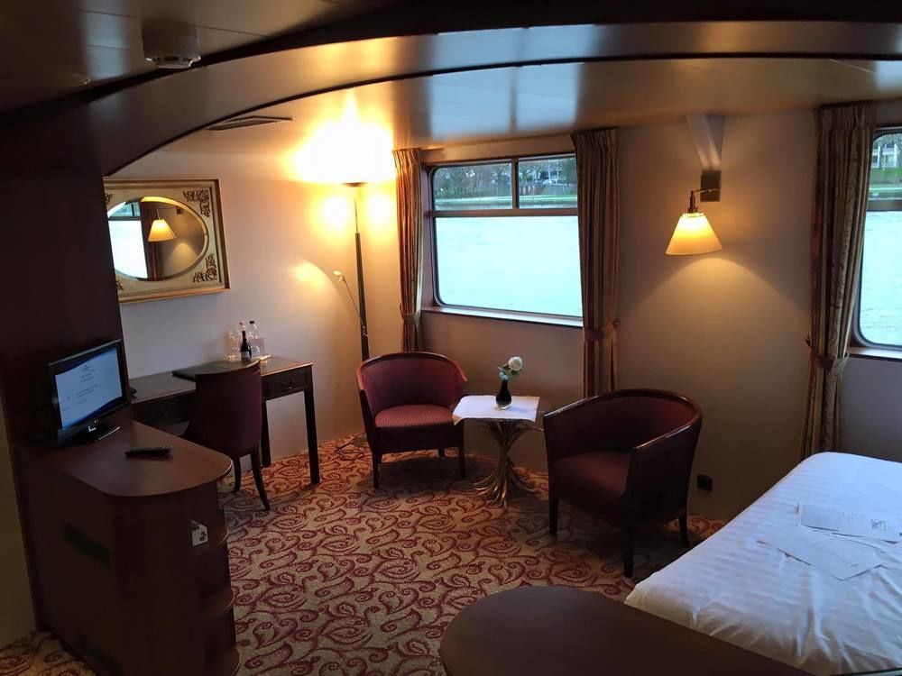 Knm Ms Switzerland I - Dusseldorf Hotell Exteriör bild