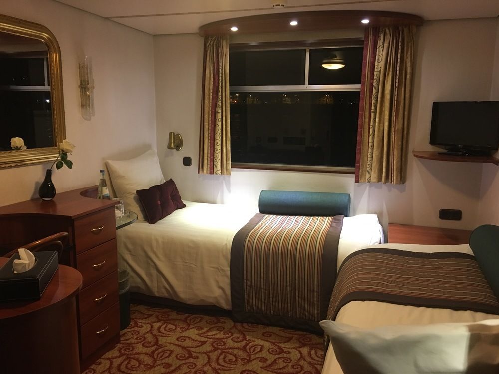 Knm Ms Switzerland I - Dusseldorf Hotell Exteriör bild