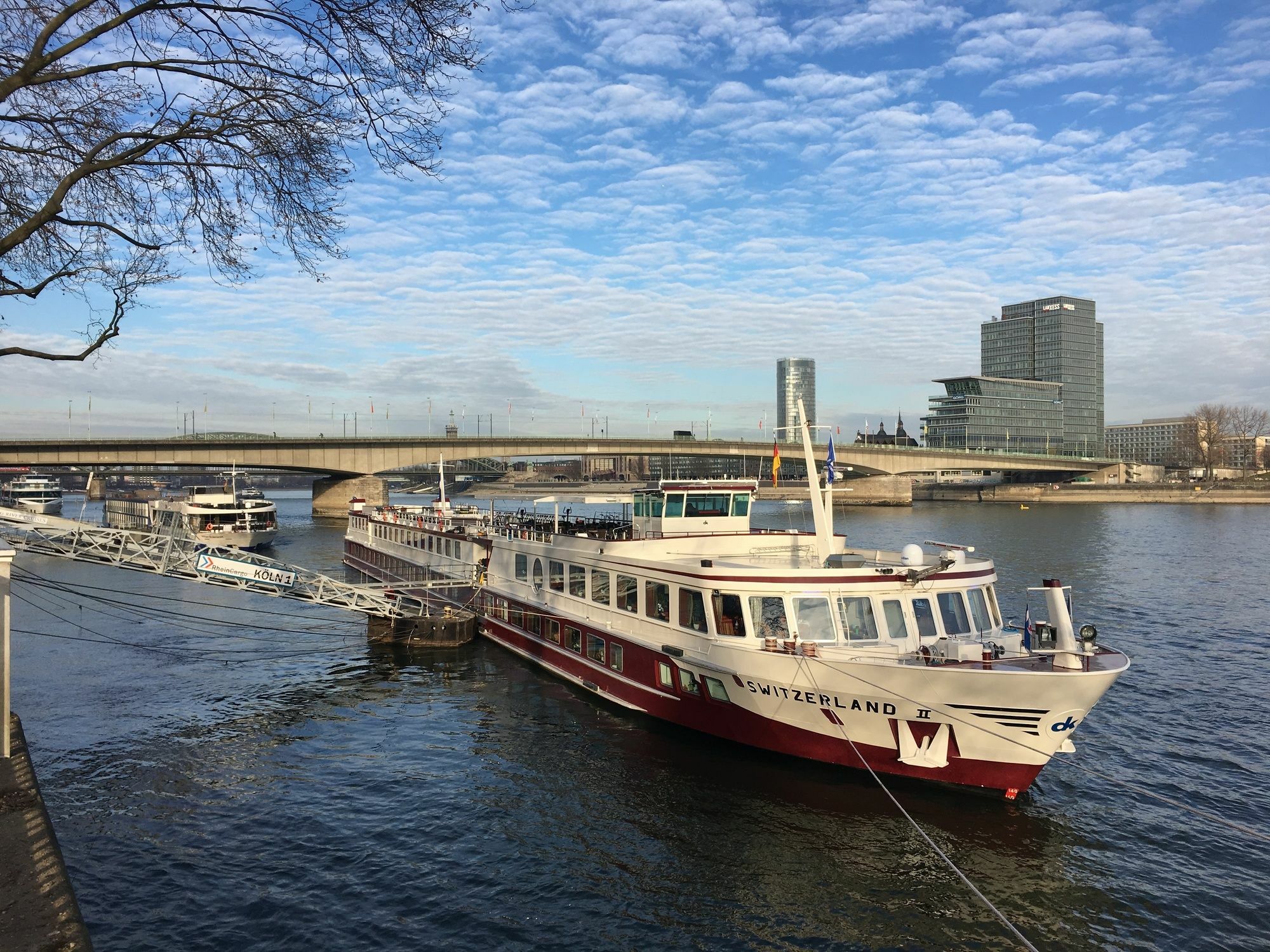 Knm Ms Switzerland I - Dusseldorf Hotell Exteriör bild